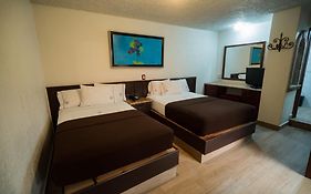 Hotel Don Quijote Plaza